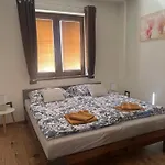 Losonci Apartment *